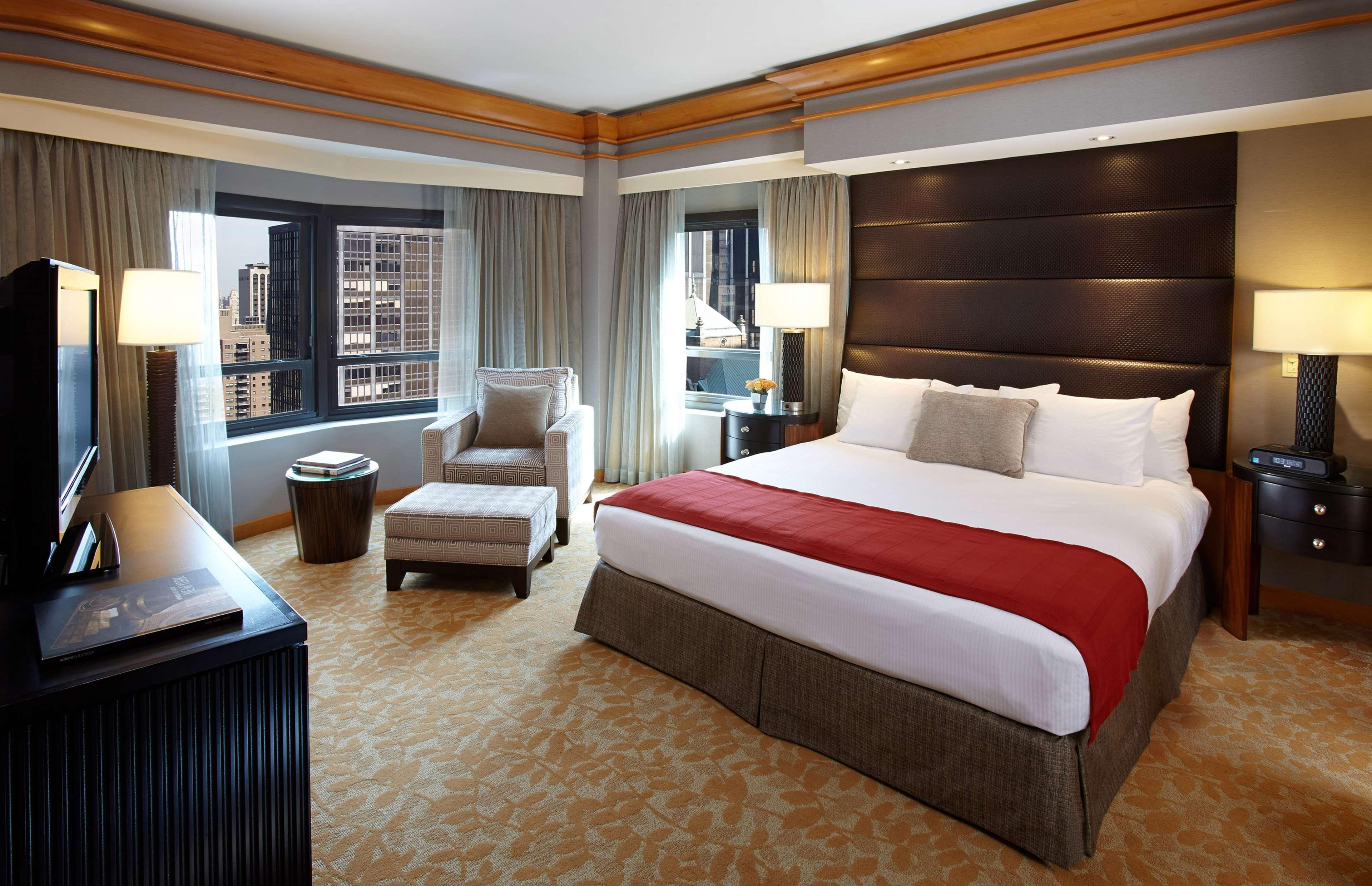 New York Hilton Midtown Hotel Buitenkant foto